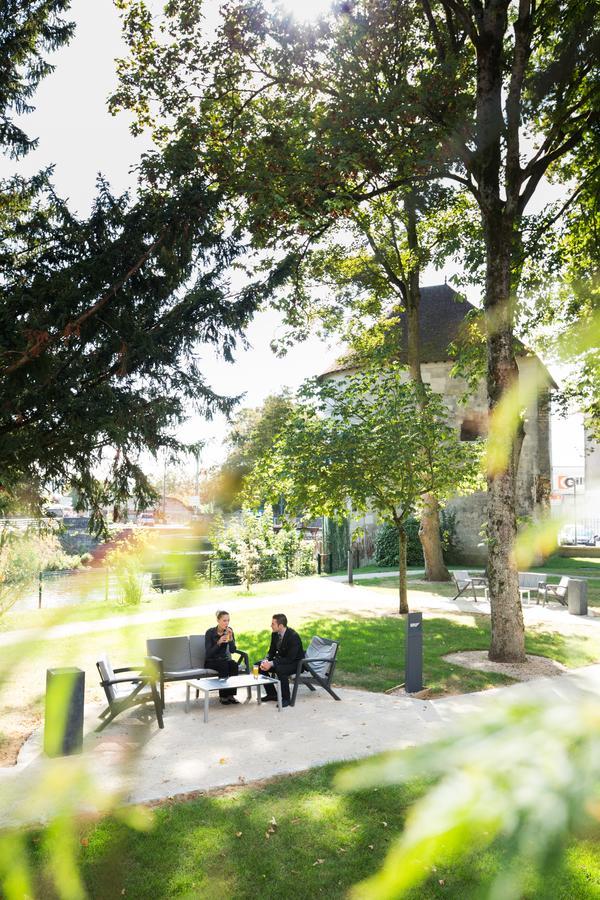 Les Jardins Du Mess Hotel Verdun-sur-Meuse Bagian luar foto