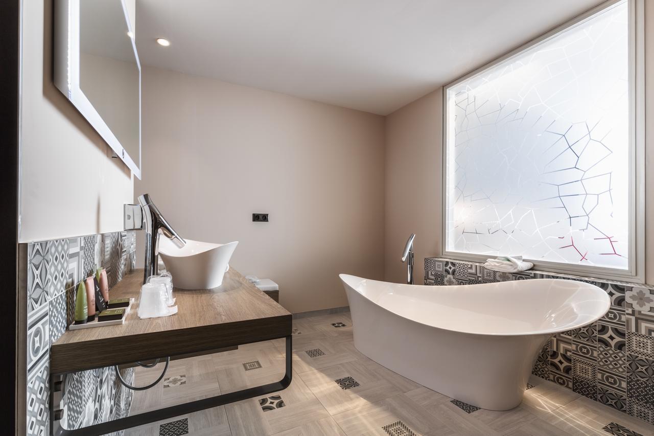 Les Jardins Du Mess Hotel Verdun-sur-Meuse Bagian luar foto
